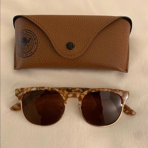 Hump Optics Club Master Style Sunglasses
